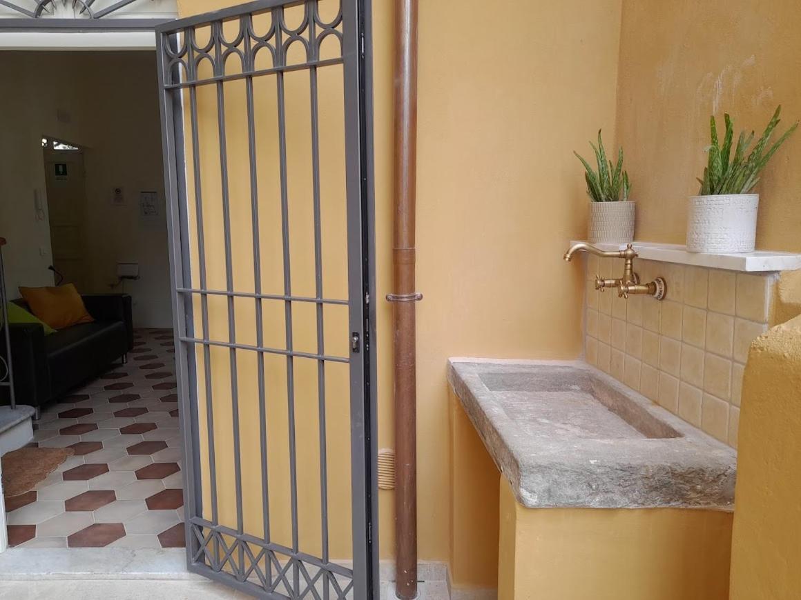B&B Villino Luschi Pisa Centro Luaran gambar