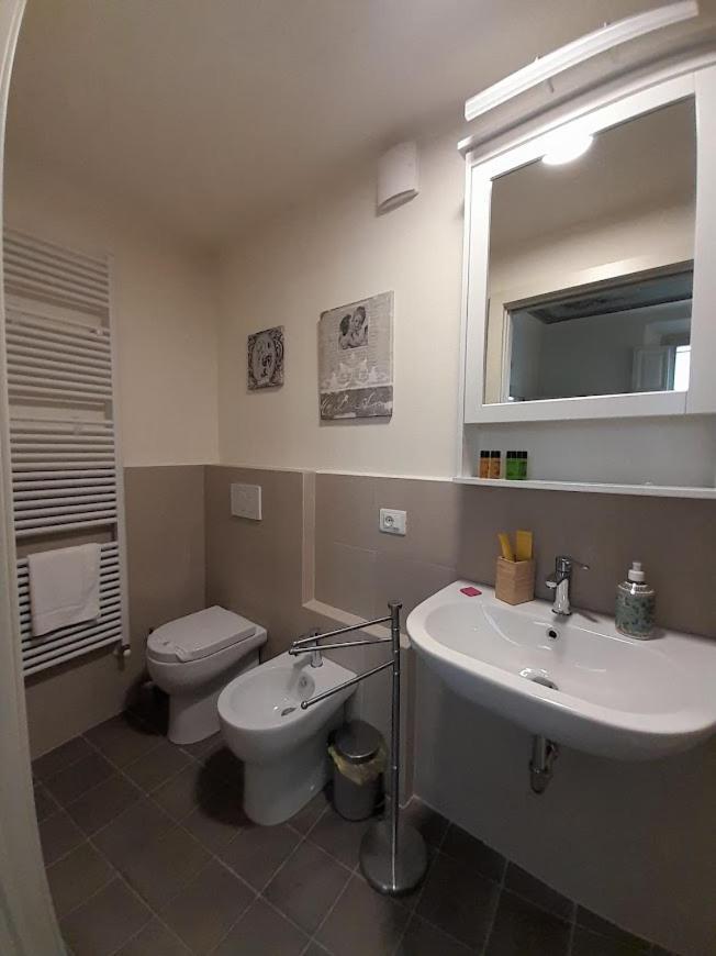 B&B Villino Luschi Pisa Centro Luaran gambar