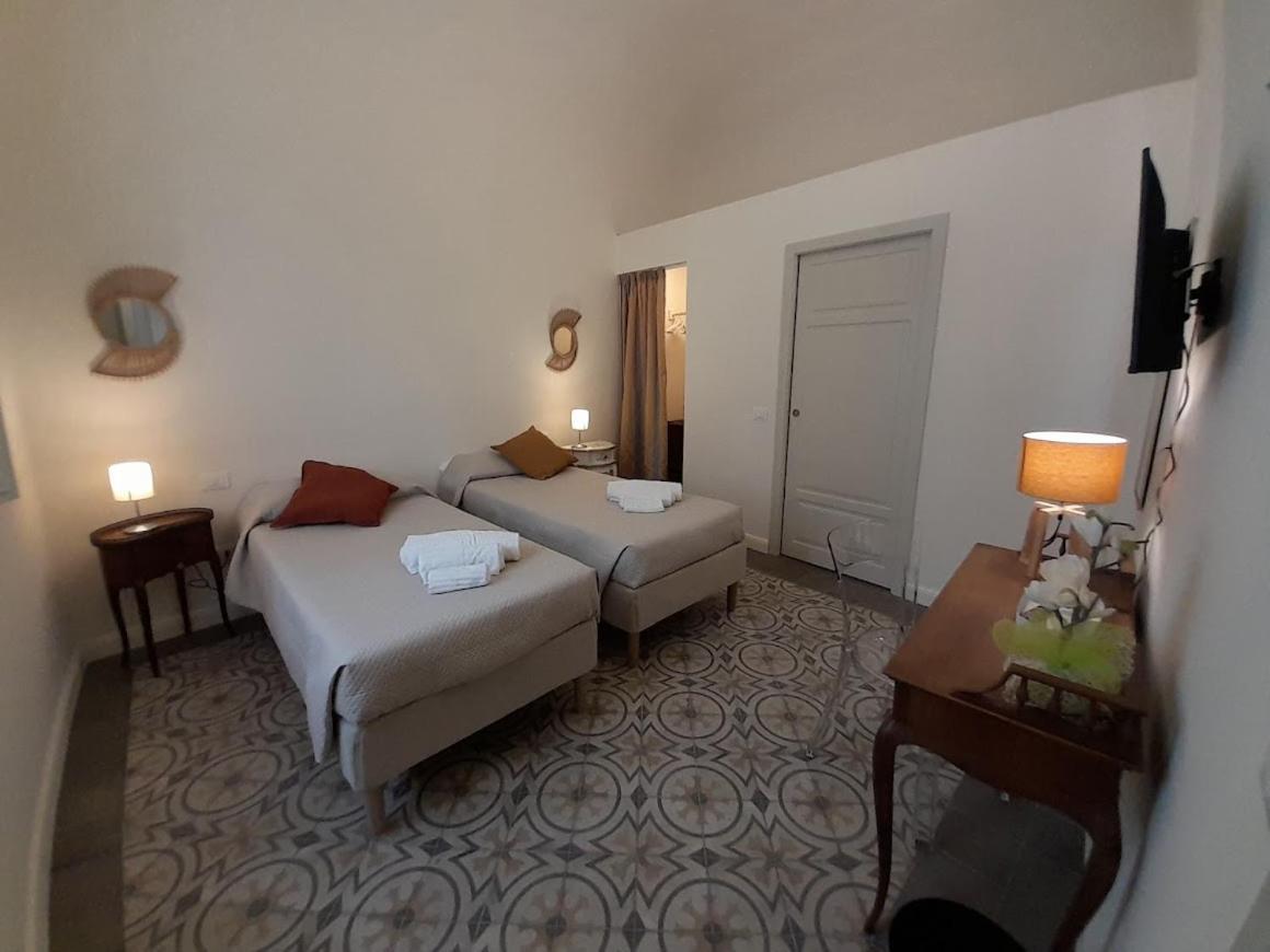 B&B Villino Luschi Pisa Centro Luaran gambar