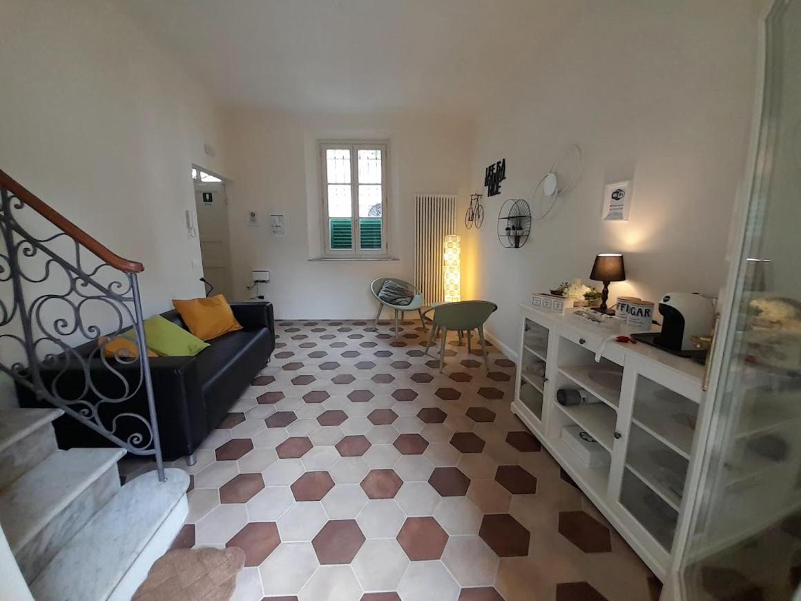 B&B Villino Luschi Pisa Centro Luaran gambar