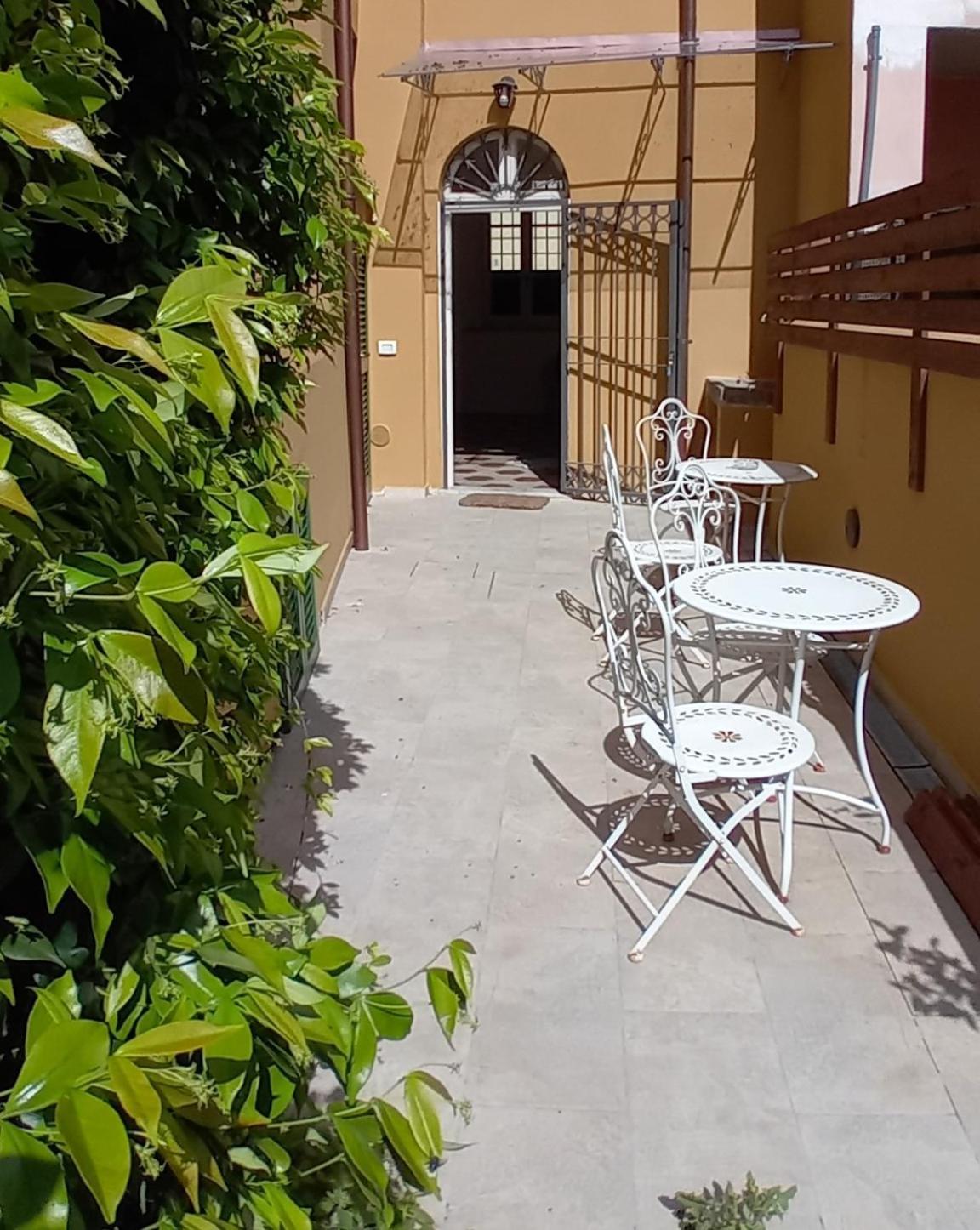 B&B Villino Luschi Pisa Centro Luaran gambar